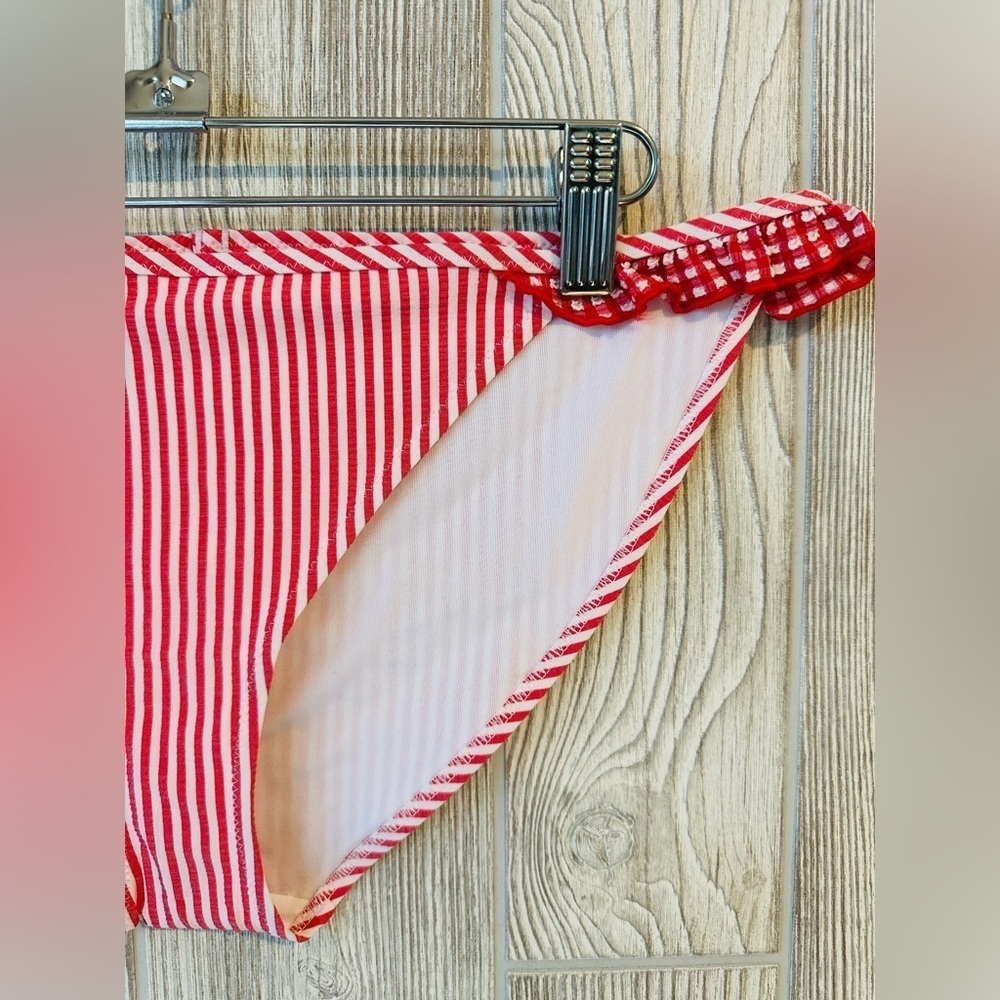 NEW! AERIE RUFFLE BIKINI BOTTOM Size Medium Red White Classic Cut Swim Women - Picture 5 of 10